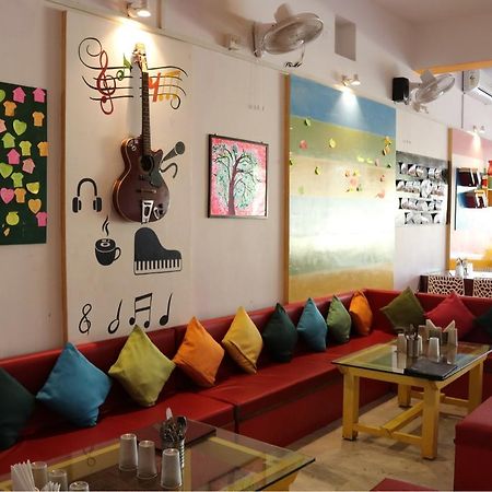 Hotel Kirti Plaza Chittorgarh Esterno foto