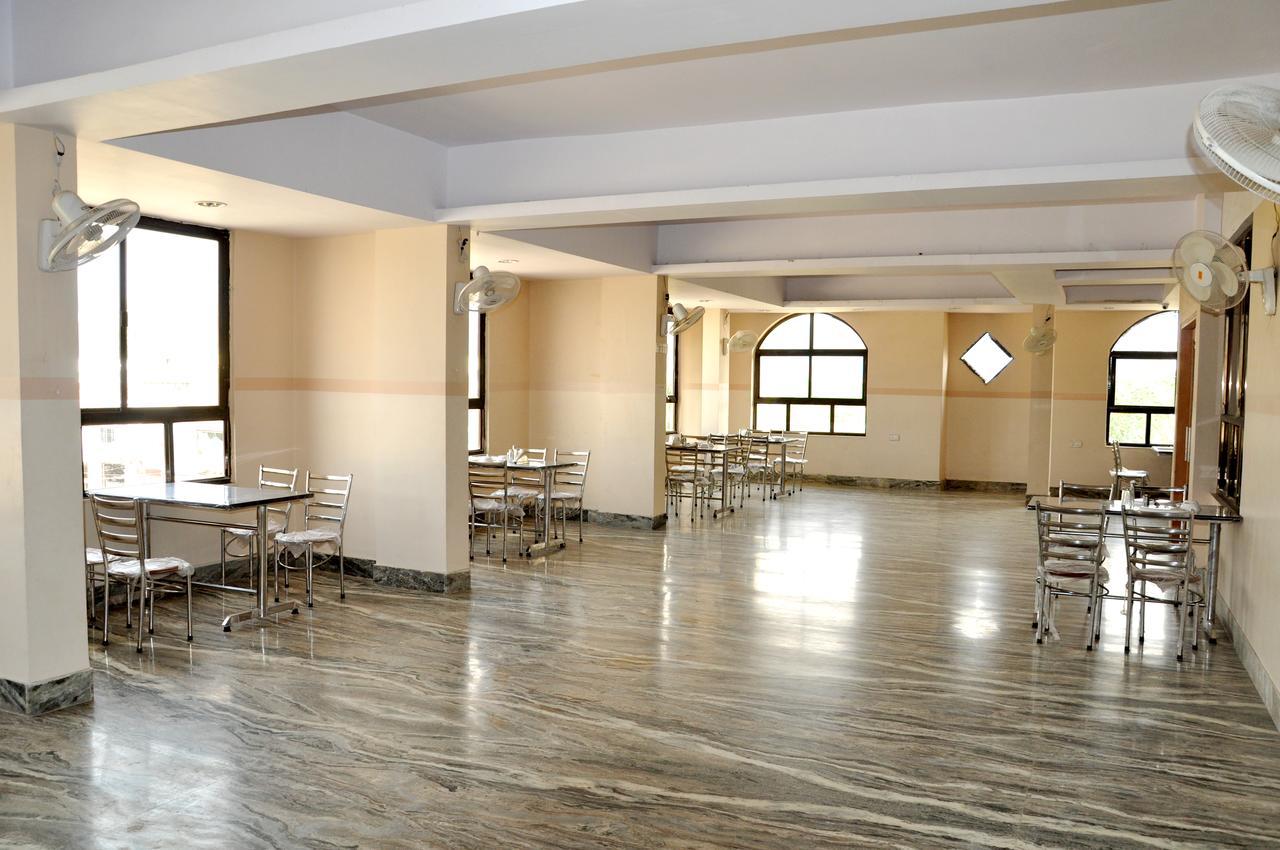 Hotel Kirti Plaza Chittorgarh Esterno foto