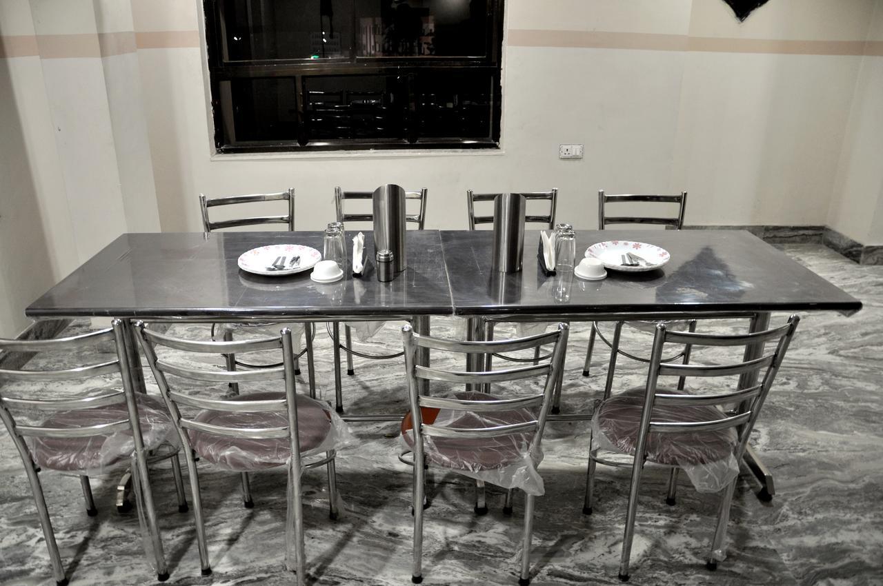 Hotel Kirti Plaza Chittorgarh Esterno foto
