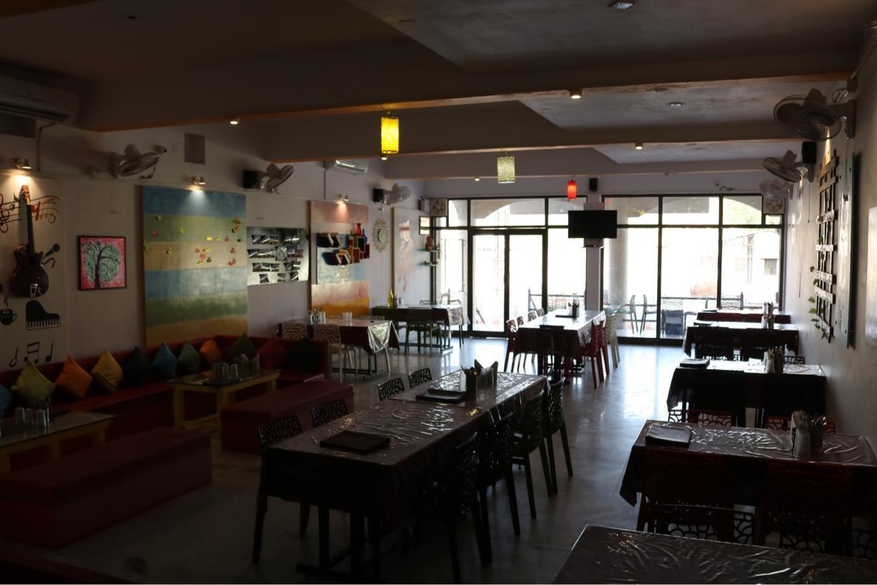 Hotel Kirti Plaza Chittorgarh Esterno foto